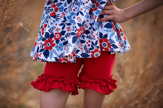 Double-Ruffle Shorties {Ain't no Red'er}